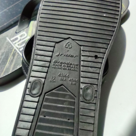 Flip flops - Picture 5 of 11